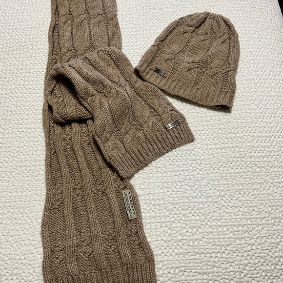 Burberry Cable Knit Hat & Scarf in Beige main image 8